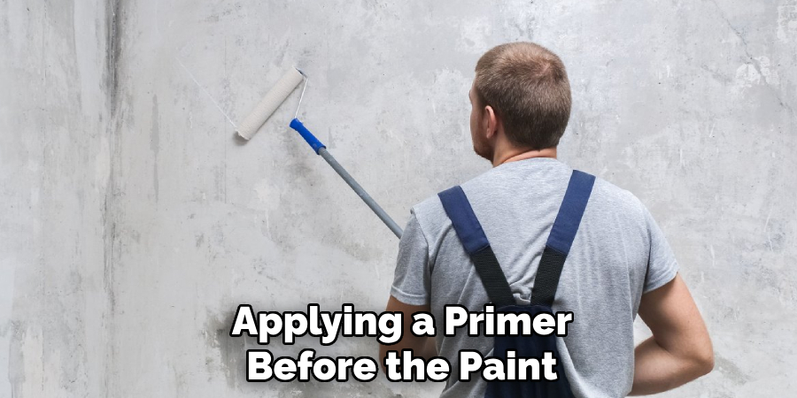 Applying a Primer Before the Paint