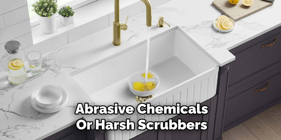 Abrasive Chemicals
Or Harsh Scrubbers  