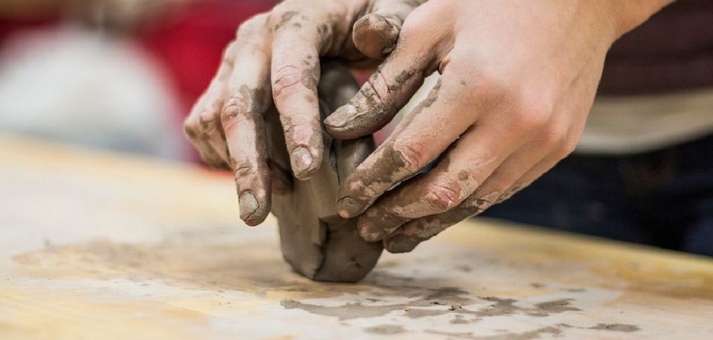 How to Make a Tree From Clay