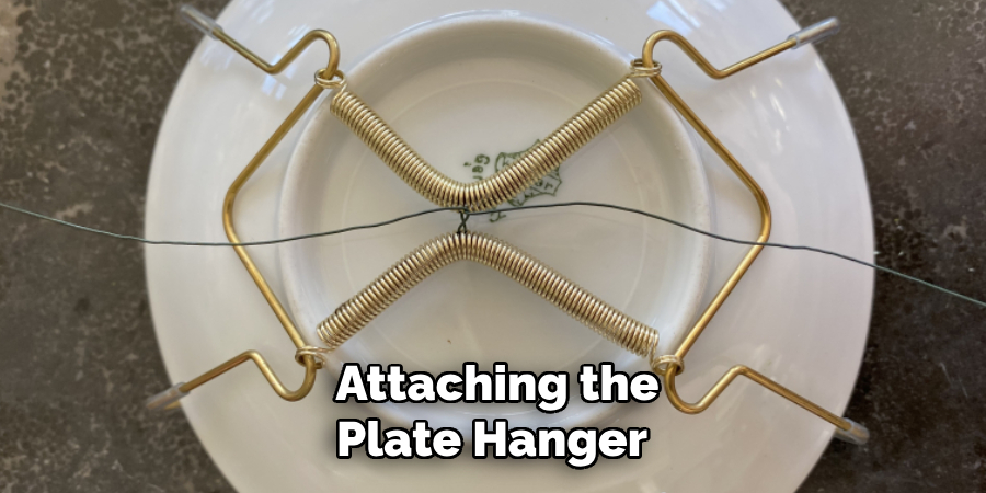 Attaching the Plate Hanger