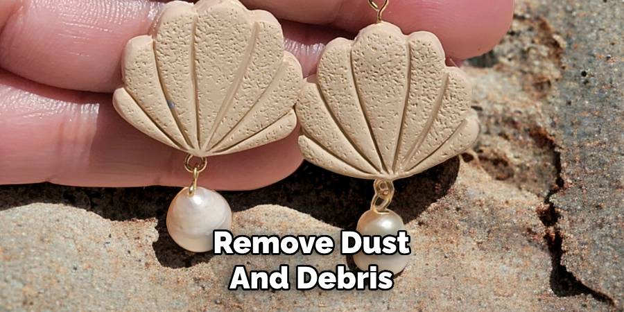 Remove Dust
And Debris